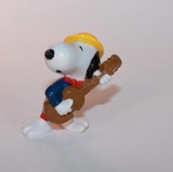 SCH121 Snoopy - Snoopy mit Mandoline